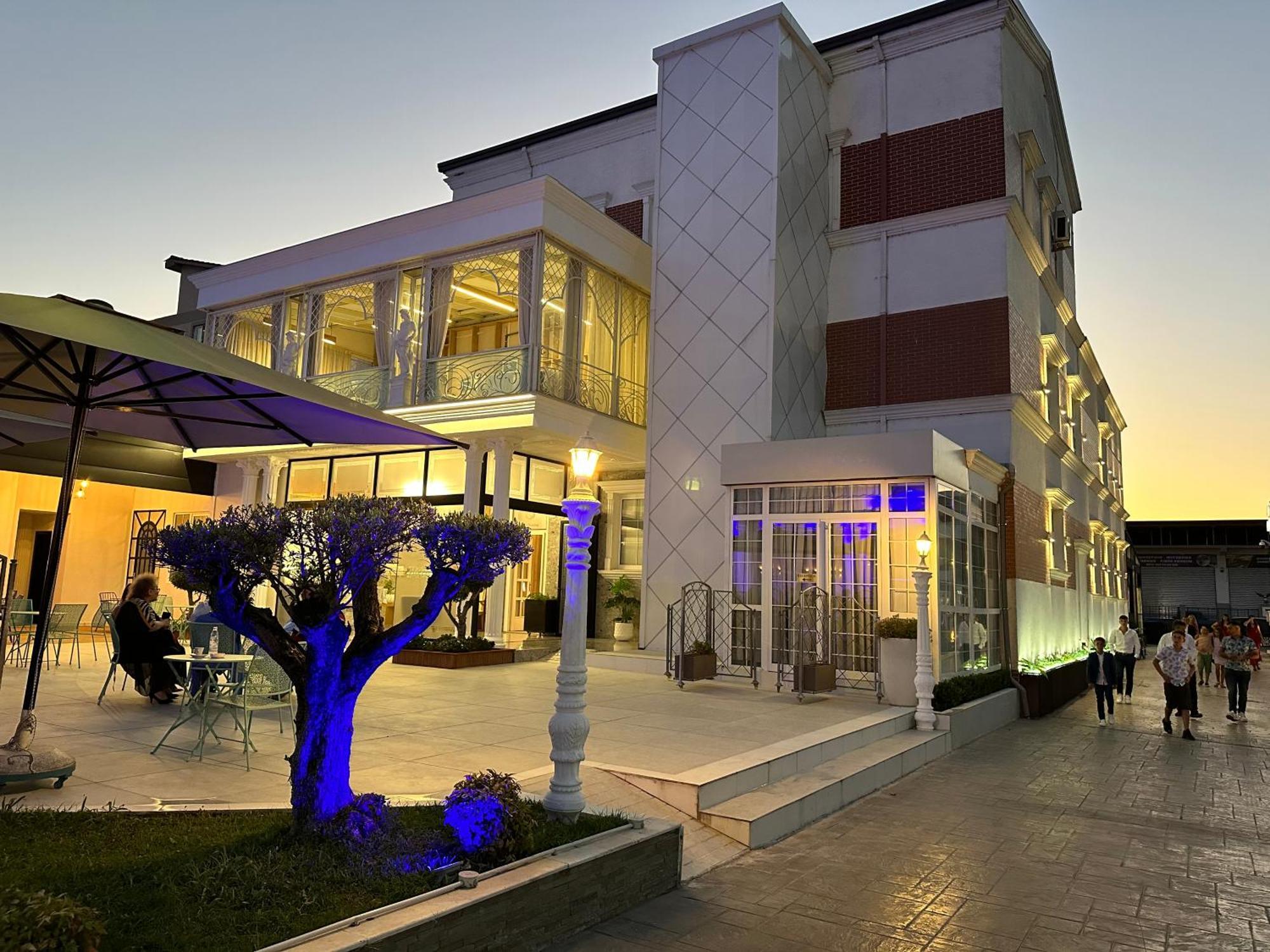 Hotel Colis Kamez Экстерьер фото