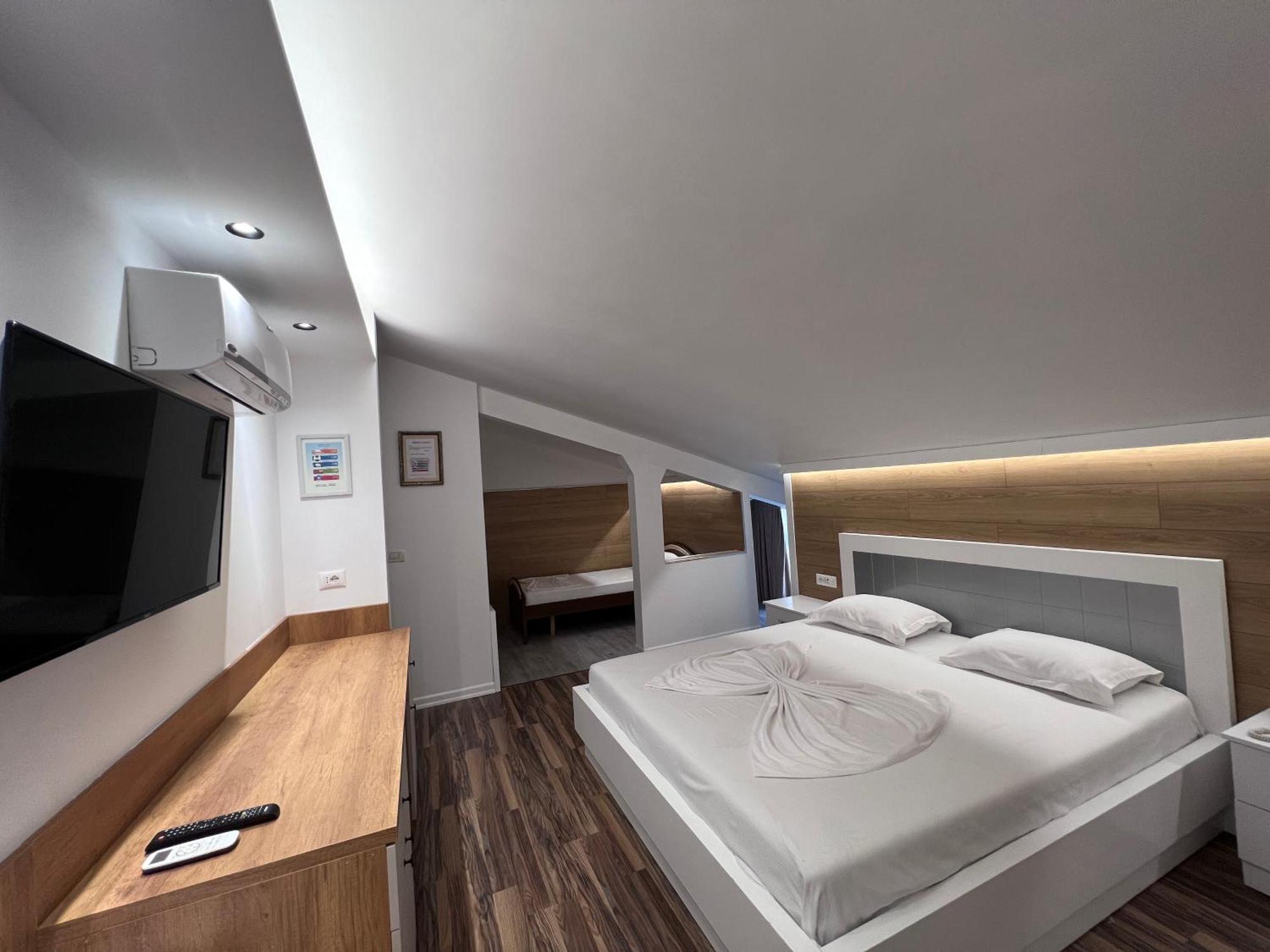 Hotel Colis Kamez Экстерьер фото