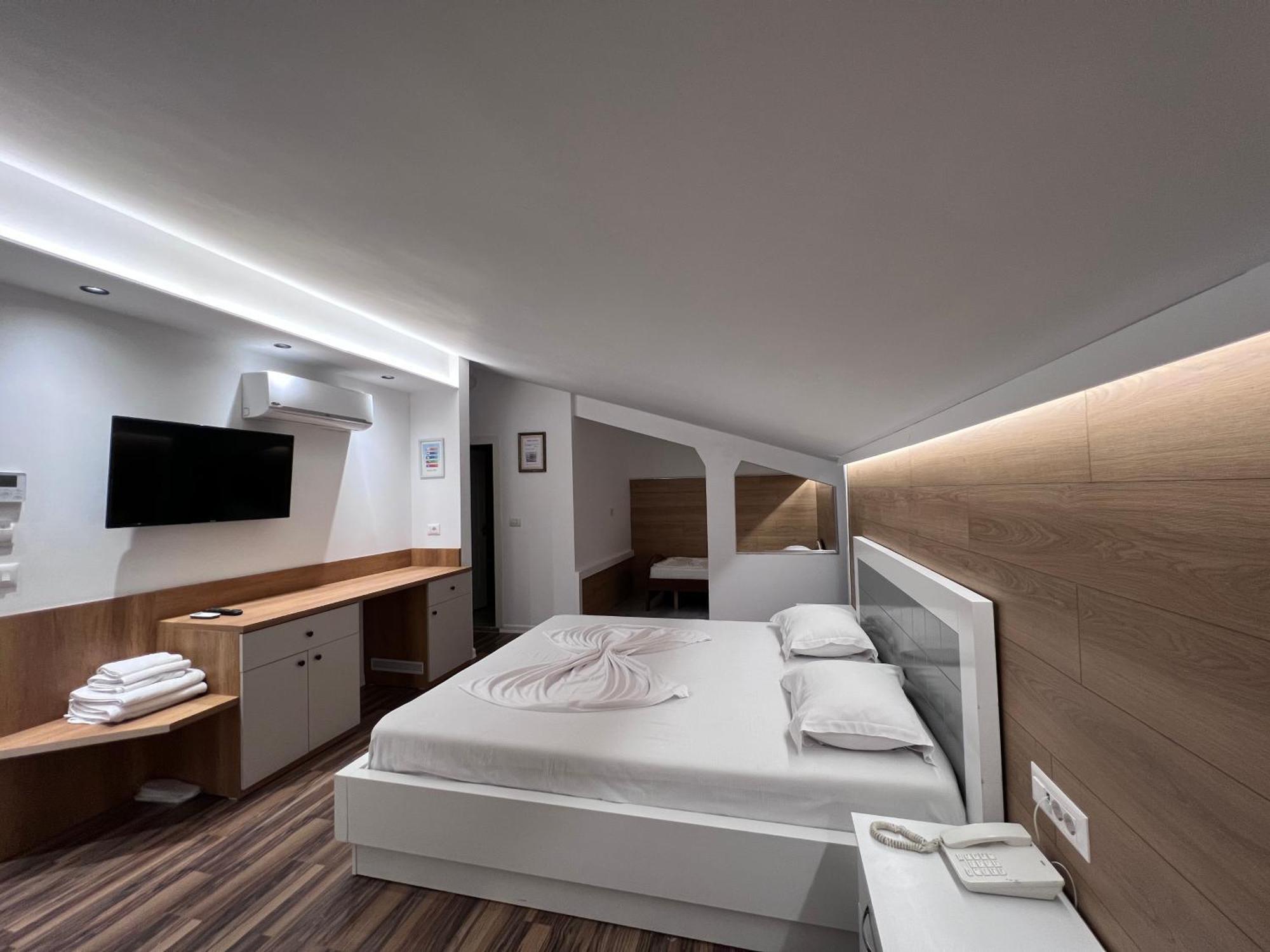 Hotel Colis Kamez Экстерьер фото