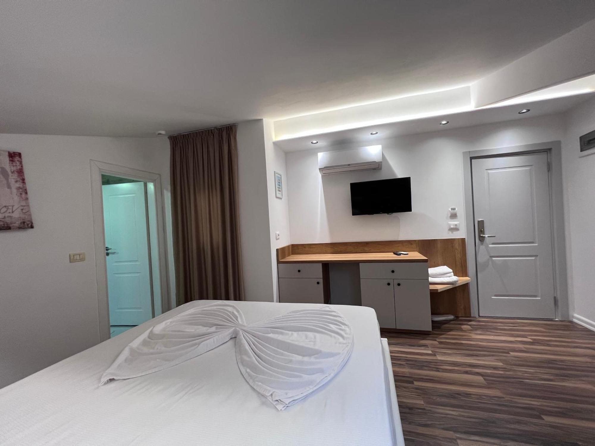 Hotel Colis Kamez Экстерьер фото