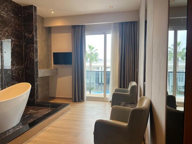 Hotel Colis Kamez Экстерьер фото