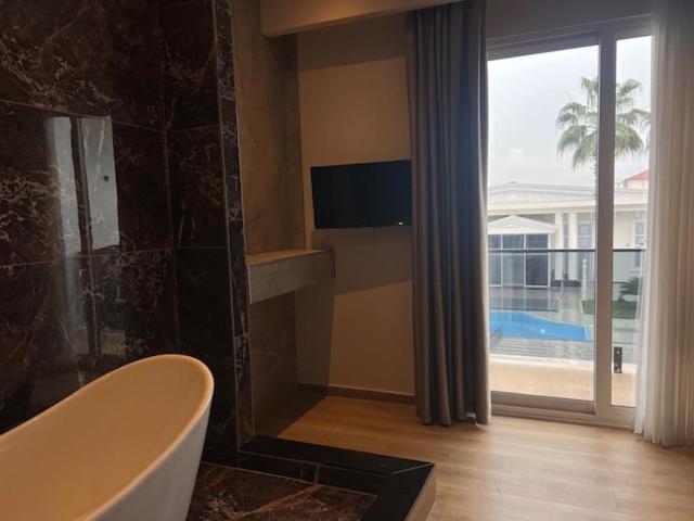 Hotel Colis Kamez Экстерьер фото